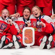 Mladé Češky slaví na MS do 18 let třetí medaili za sebou. 