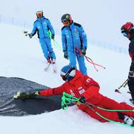 Podnik SP se prolíná s pietou za oběti nedávného požáru.