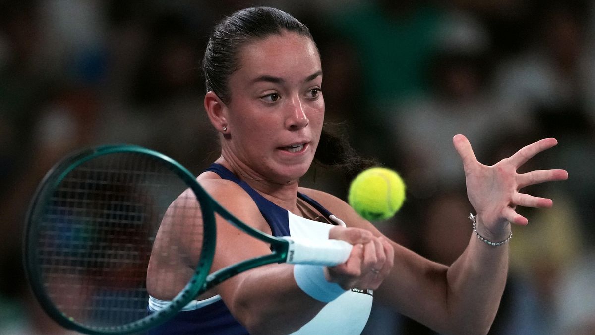 TENIS ONLINE: Valentová čelí favoritce, ztratila první set. Tři Češky v Melbourne končí