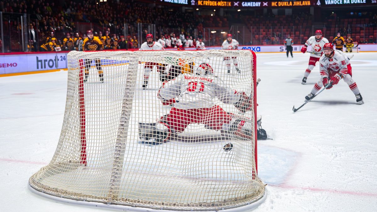 Jihlava i počtvrté porazila Slavii a stahuje její náskok