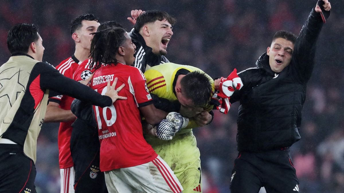 Blázinec v Lisabonu. O postupu Benfiky rozhodl gól brankáře