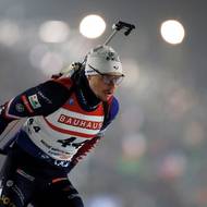 Skvělý výkon Emiliena Jacquelina na střelnici i v běžecké části.