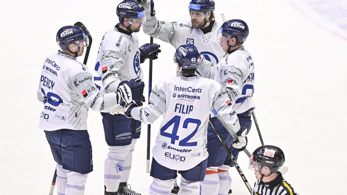 HOKEJ ONLINE: Videomomenty. Plzeň otáčí skóre! Sparta není schopná udržet nervy na uzdě