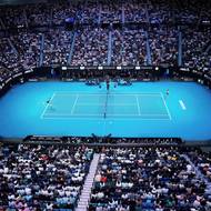 Pohled na zaplněnou Rod Laver Arenu. 