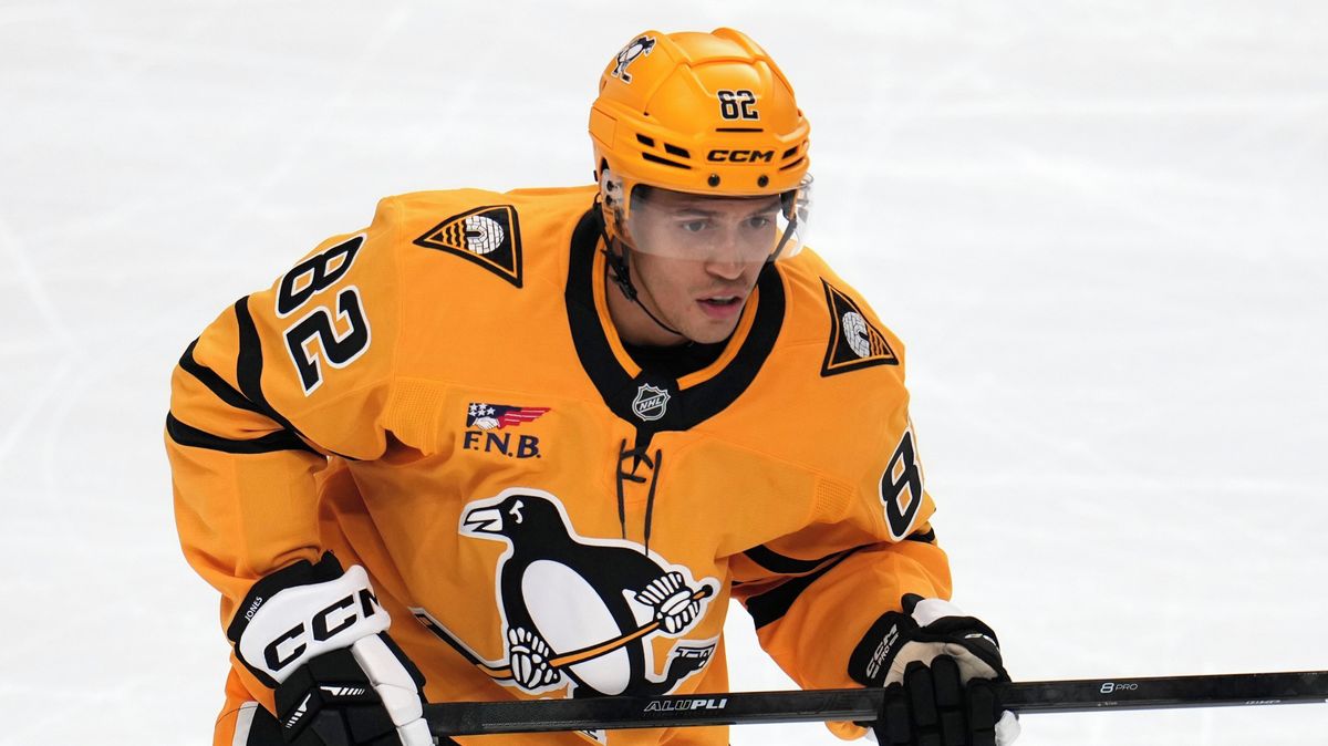 Obránce Pittsburghu Jones si NHL dlouho nezahraje. Za doping dostal stopku na 20 zápasů