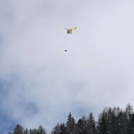 Vrtulník transportoval Lindsey Vonnovou do nemocnice.