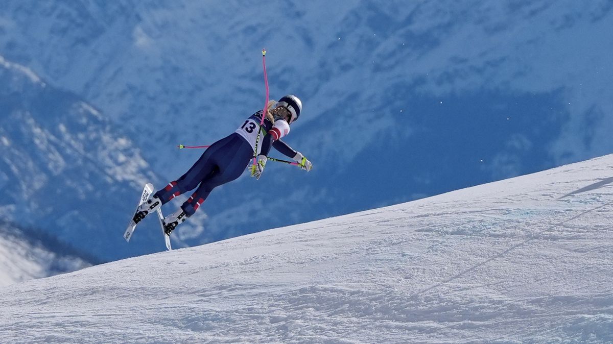 Zavládlo hrobové ticho. Vonnová krátce po startu upadla, zůstala ležet