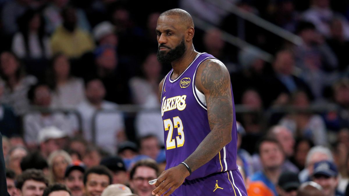 Napětí roste. LeBron James by měl po sezoně skončit v Lakers