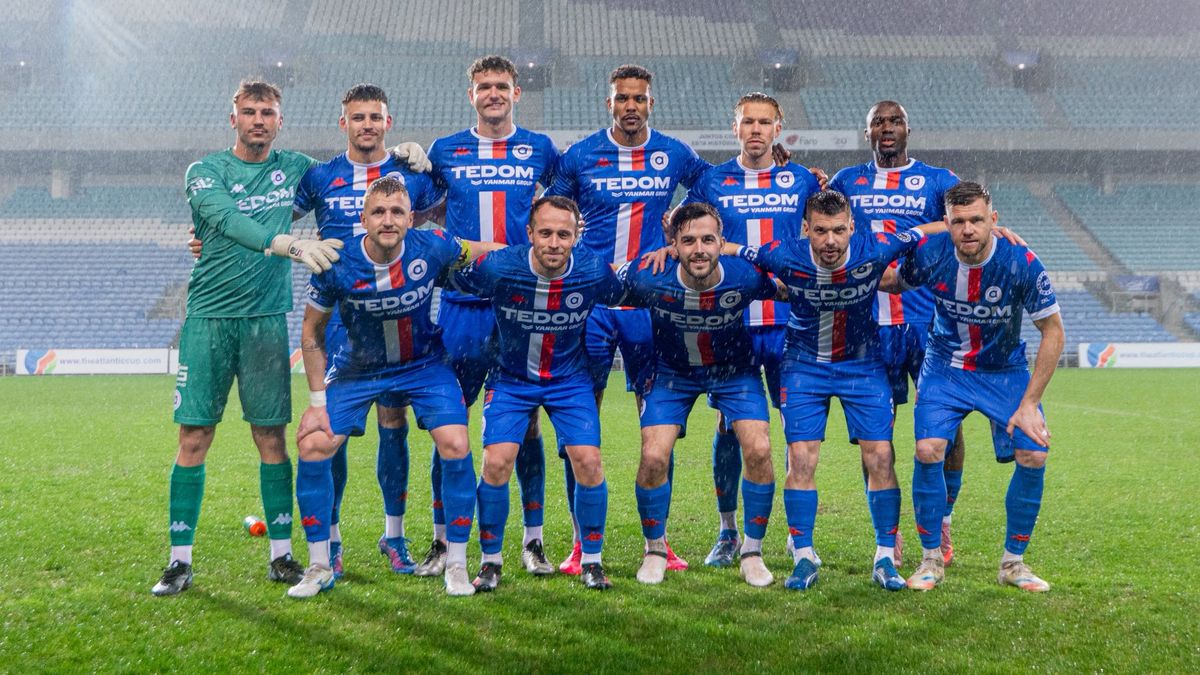 Místo fotbalu spíš vodní pólo. Brněnský Artis v Portugalsku podlehl švédskému mistrovi