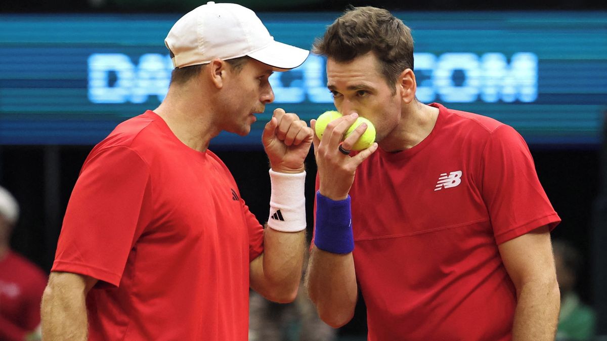 Tenisté USA vyřadili v Davis Cupu Maďarsko, v září mohou hrát v Česku