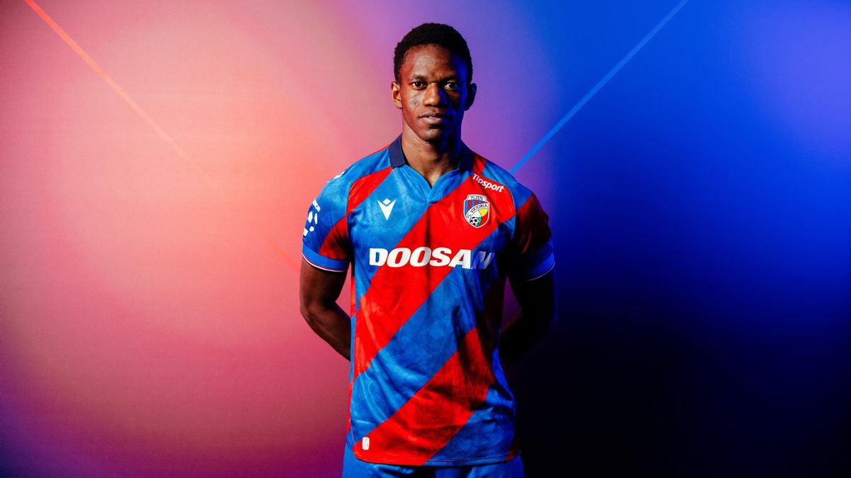 Plzeň dál posiluje, přivedla mladého útočníka