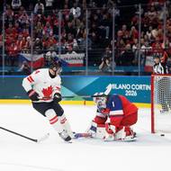 Bo Horvat zakončil svůj únik bleskovou kličkou.