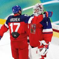 Filip Hronek a Lukáš Dostál do posledních vteřin bránili postupový výsledek.