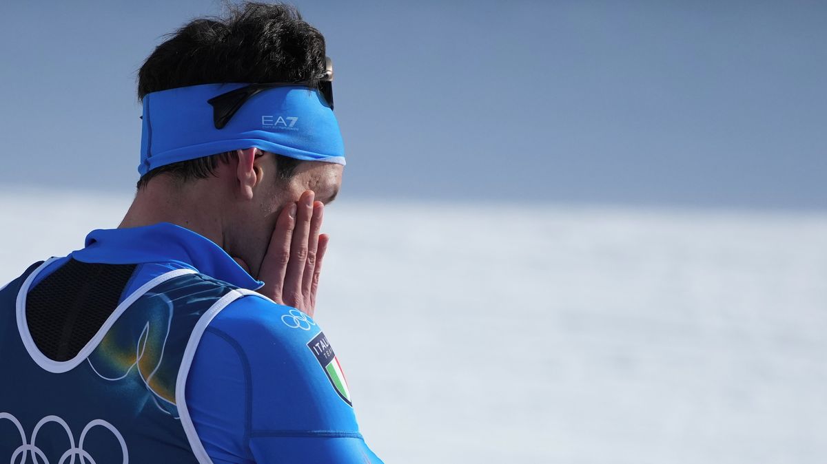 Strach o Giacomela. Italský biatlonista nedojel do cíle masáku