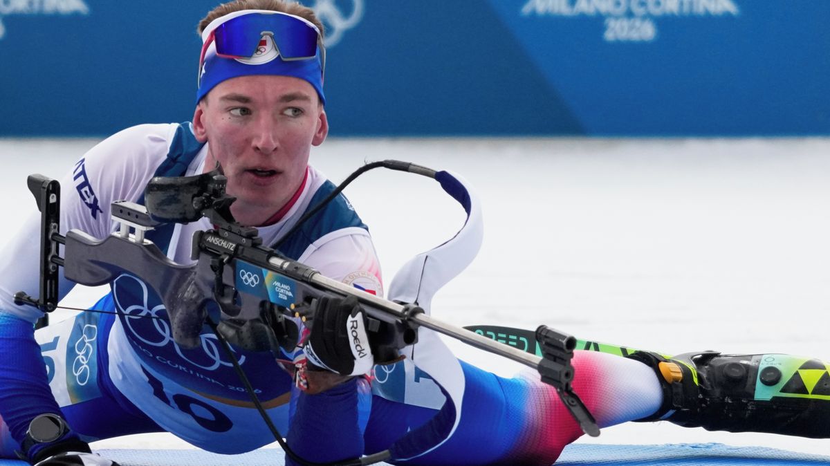 Příšerná premiéra, na střelnici tragédie. Český biatlonový benjamínek se nešetřil