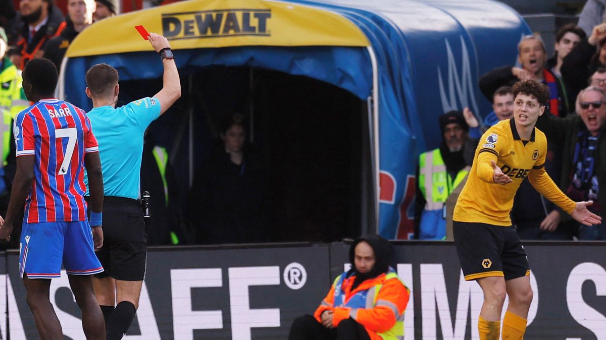 Krejčí dostal červenou a Wolverhampton prohrál