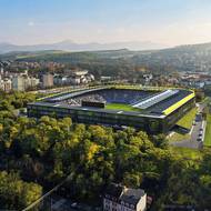 Severozápadní strana nových Stínadel z dálky