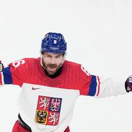 Michal Kempný ranou od modré zvýšil české vedení na 2:0. 