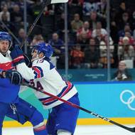 Matthew Tkachuk důrazně dohrál Martina Marinčina