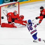 Jack Hughes vstřelil vítězný gól.