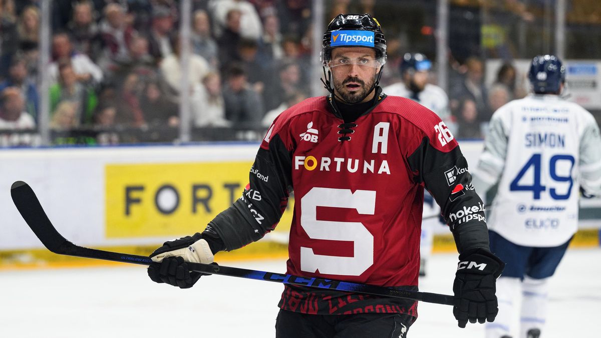 Řepík bude i nadále hrát extraligu za Spartu