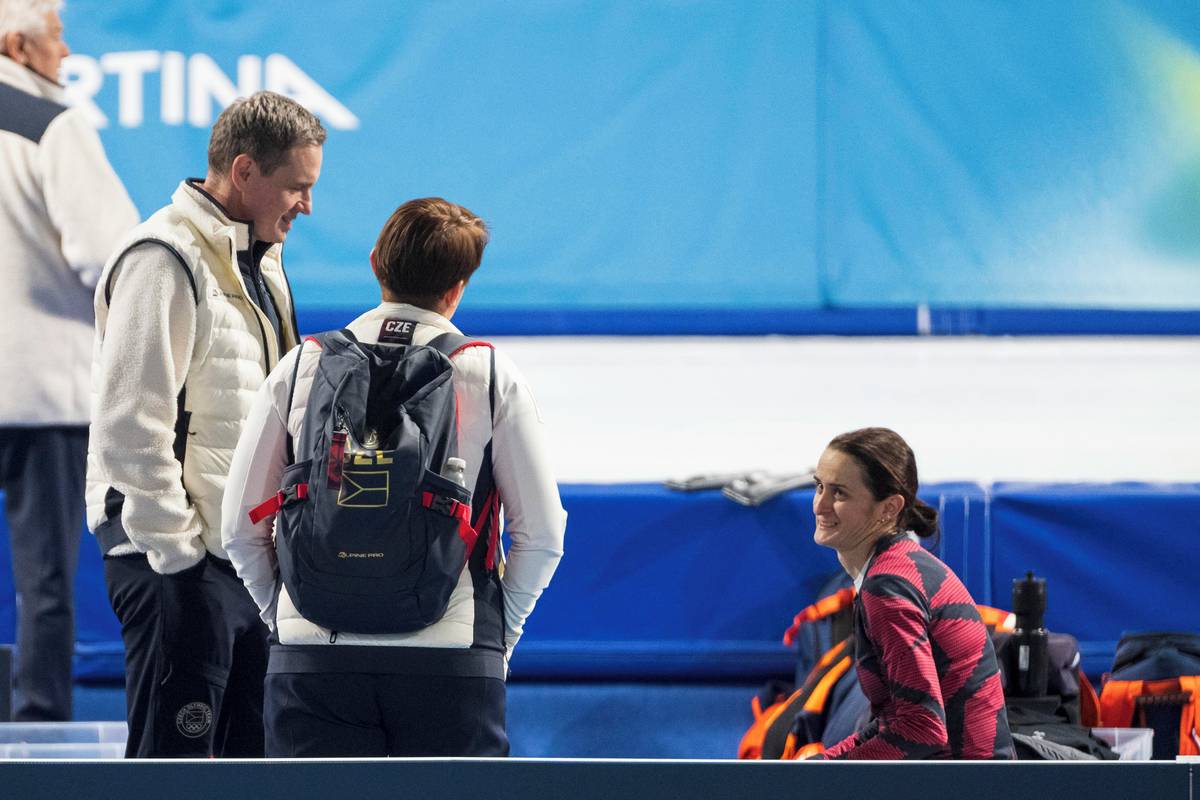 Rozmluva Martiny Sáblíkové s lékařem výpravy Jiřím Dostálem.