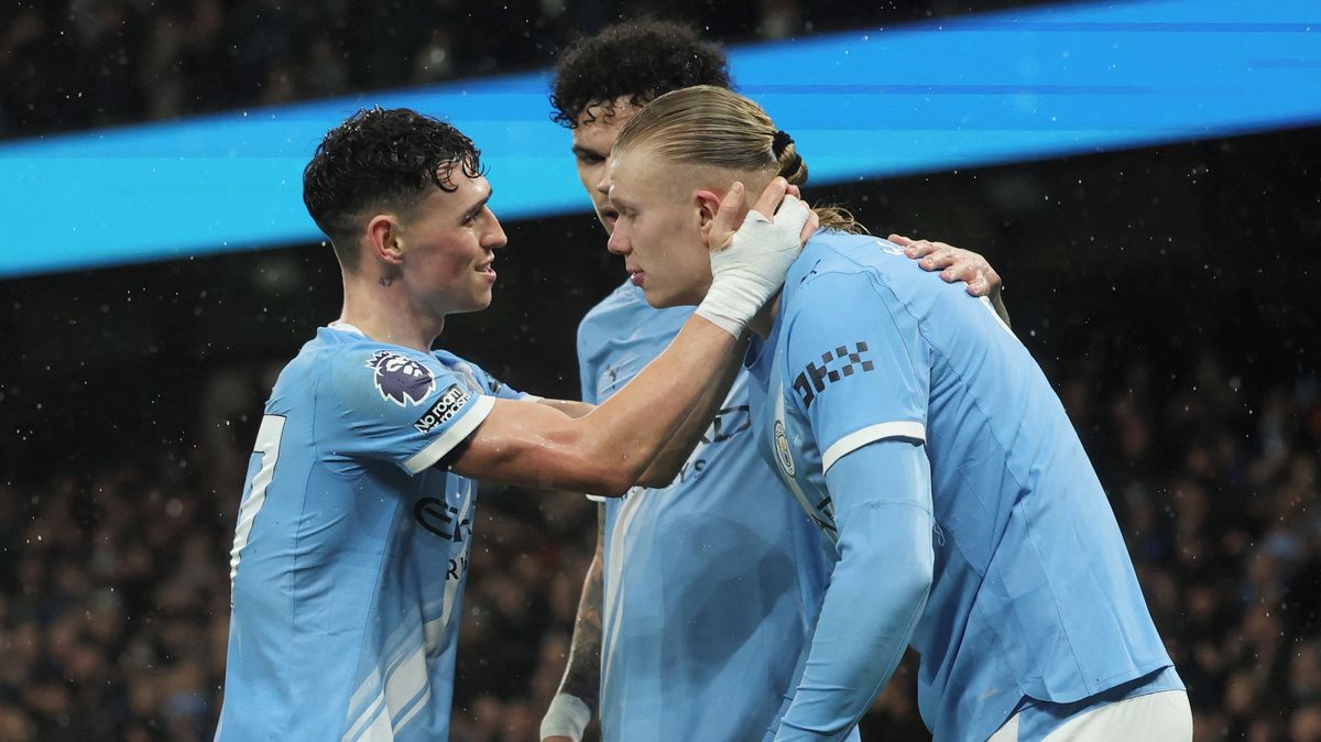 Manchester City smetl Fulham, na vedoucí Arsenal ztrácí tři body