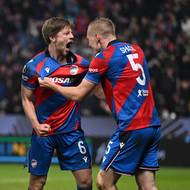 Radost Karla Spáčila s Lukášem Červem.