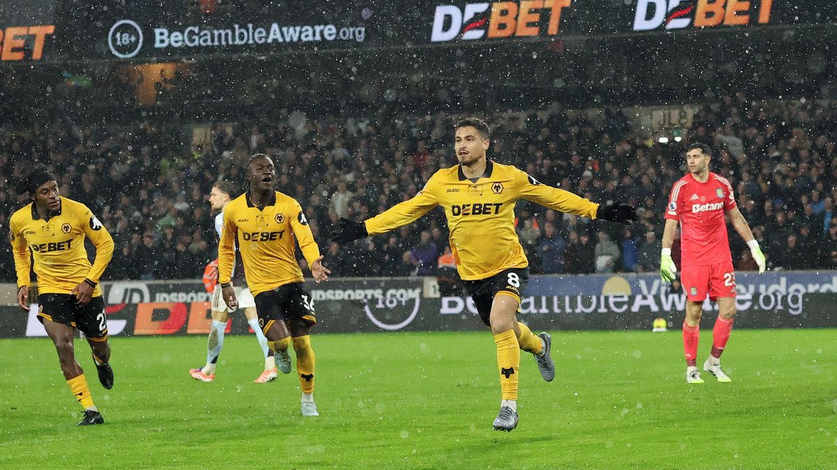 Wolverhampton bez Krejčího skolil třetí Aston Villu