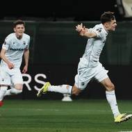 Denis Višinský po gólu v zápase na půdě Panathinaikosu