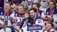 Dojemné gesto. Američané slavili s dresem zesnulého Gaudreaua, na fotku vzali i jeho děti