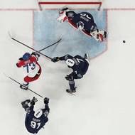 Ondřej Kaše před brankou Francie.