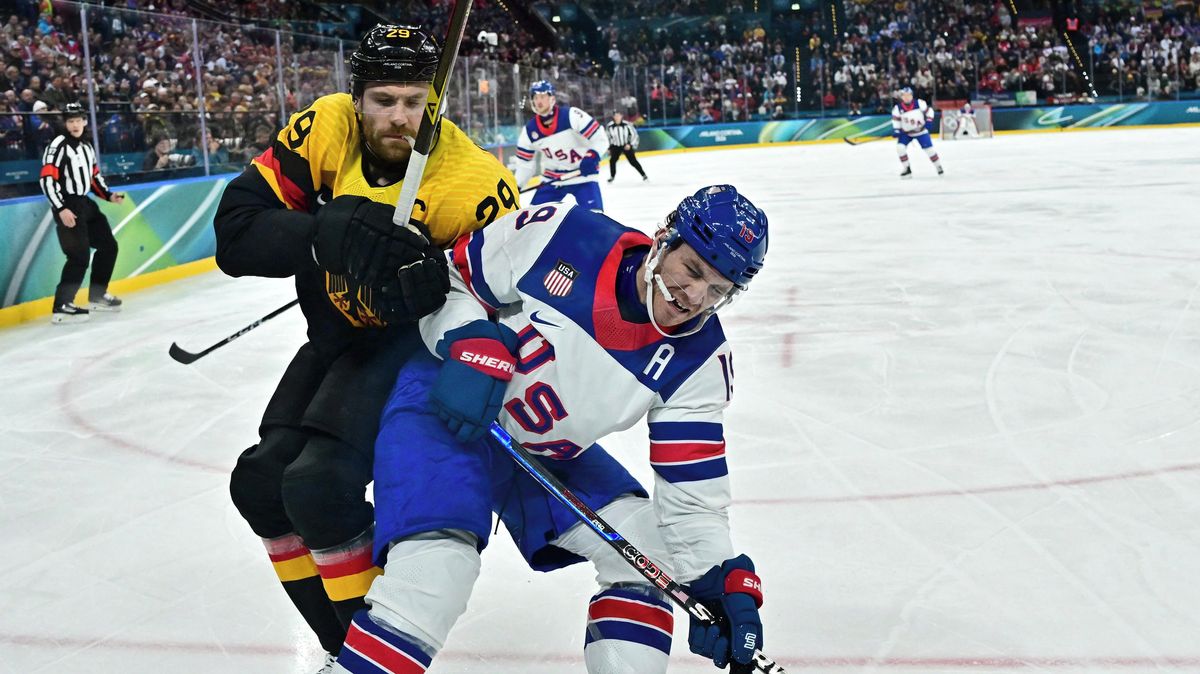 Rozhodit soupeře za každou cenu. Provokatér Tkachuk se posmíval německé hvězdě