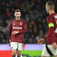 Lukáš Haraslín (vpravo) se proti Hradci Králové trefil dvakrát