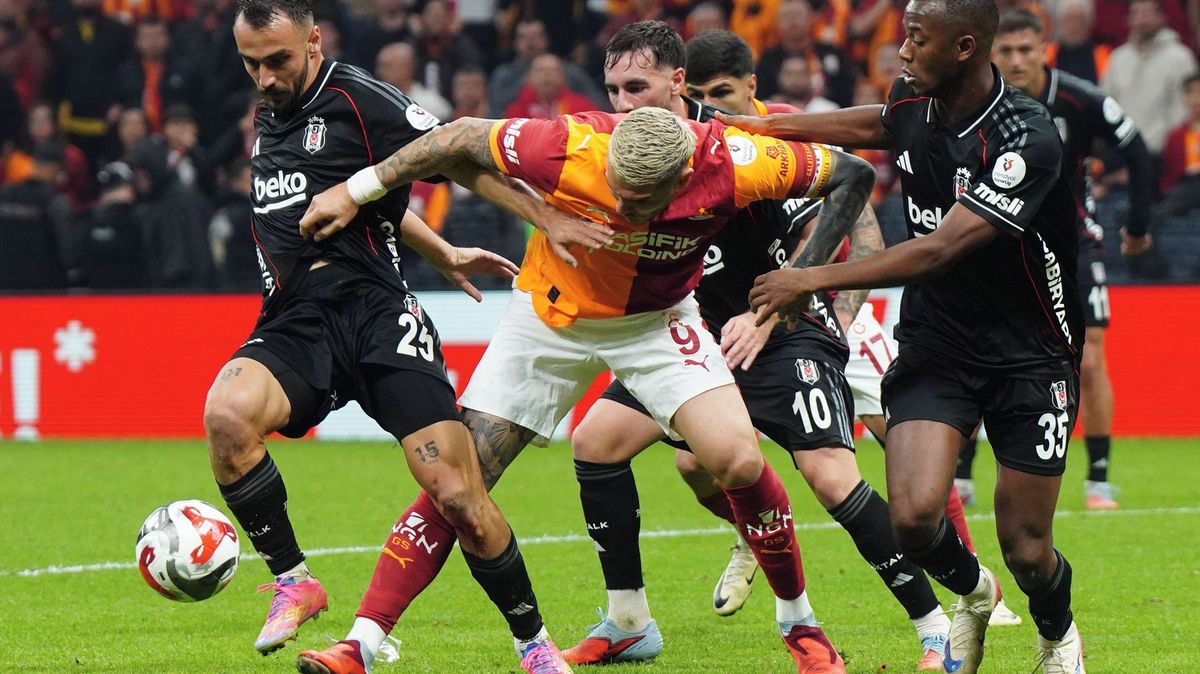 Turecká policie zadržela dalších 32 lidí kvůli sázkařské aféře