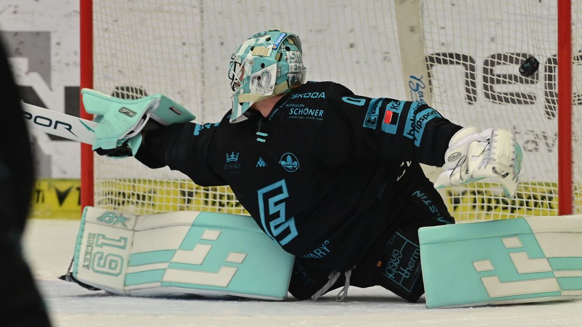 HOKEJ ONLINE: Poslední odolává Dynamu. Bleskově udeřilo Brno, Kladno zaskočilo Energii, Liberec znovu do vedení