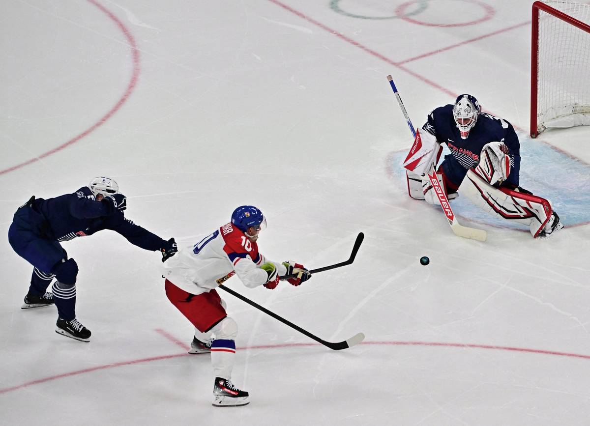 Uklidňující šestý gól dal kapitán Roman Červenka.