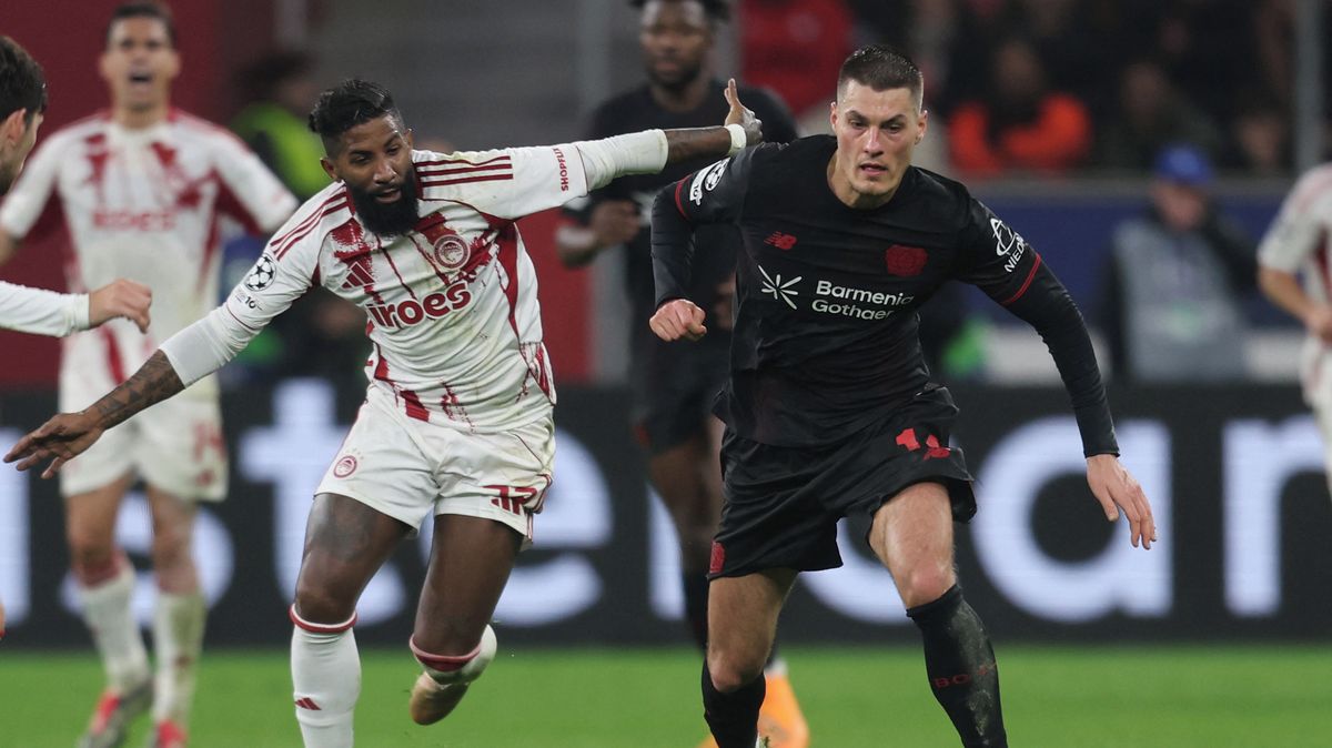 Leverkusen s útočníkem Schickem narazí v osmifinále Ligy mistrů na Arsenal