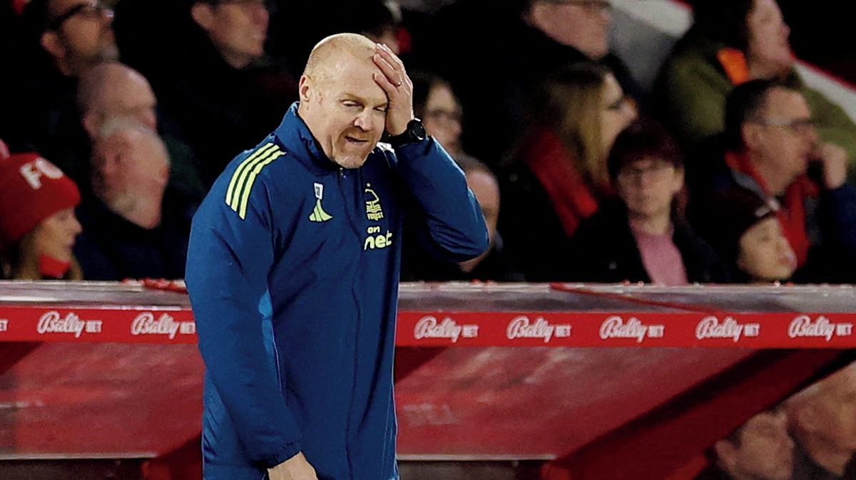 Nottingham v jedné sezoně propustil už třetího trenéra, neuspěl ani Dyche