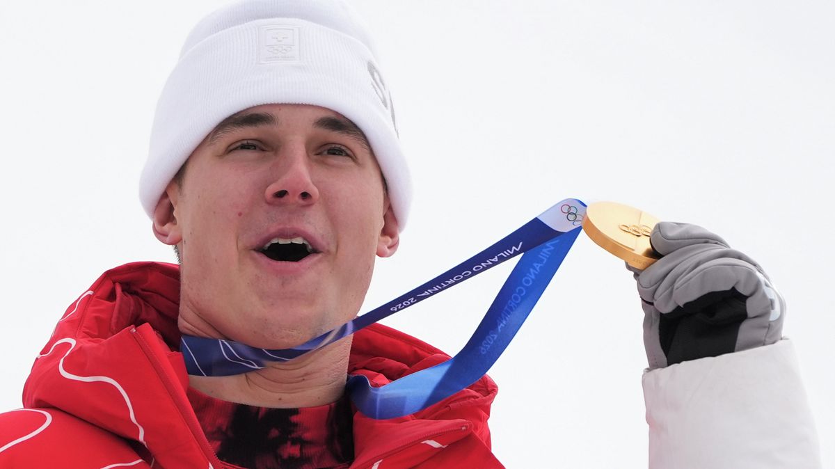 Přišel o tátu, dřel na stavbě. Ze švýcarského lyžaře se během pěti dní stala legenda