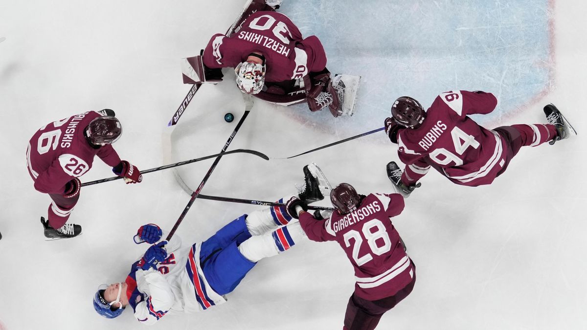 HOKEJ ONLINE: Lotyši nestíhají a Američané přidávají další gól. Němci opět skórují