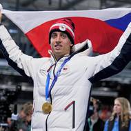 Metoděj Jílek se svou zlatou medailí.