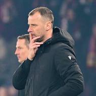 Trenér Baníku Ostrava Ondřej Smetana při utkání na Spartě.