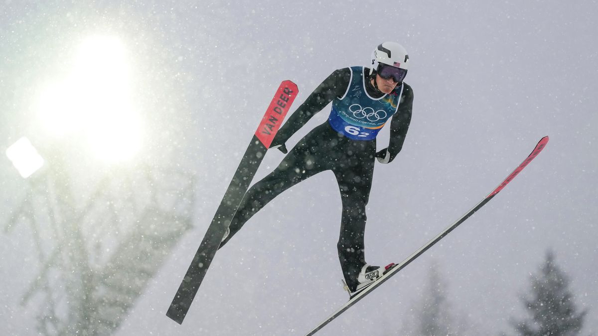 Amerického sdruženáře zasáhl na můstku pomocník sněhovým fukarem
