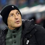 Trenér Lausanne Peter Zeidler před začátkem zápasu se Sigmou Olomouc