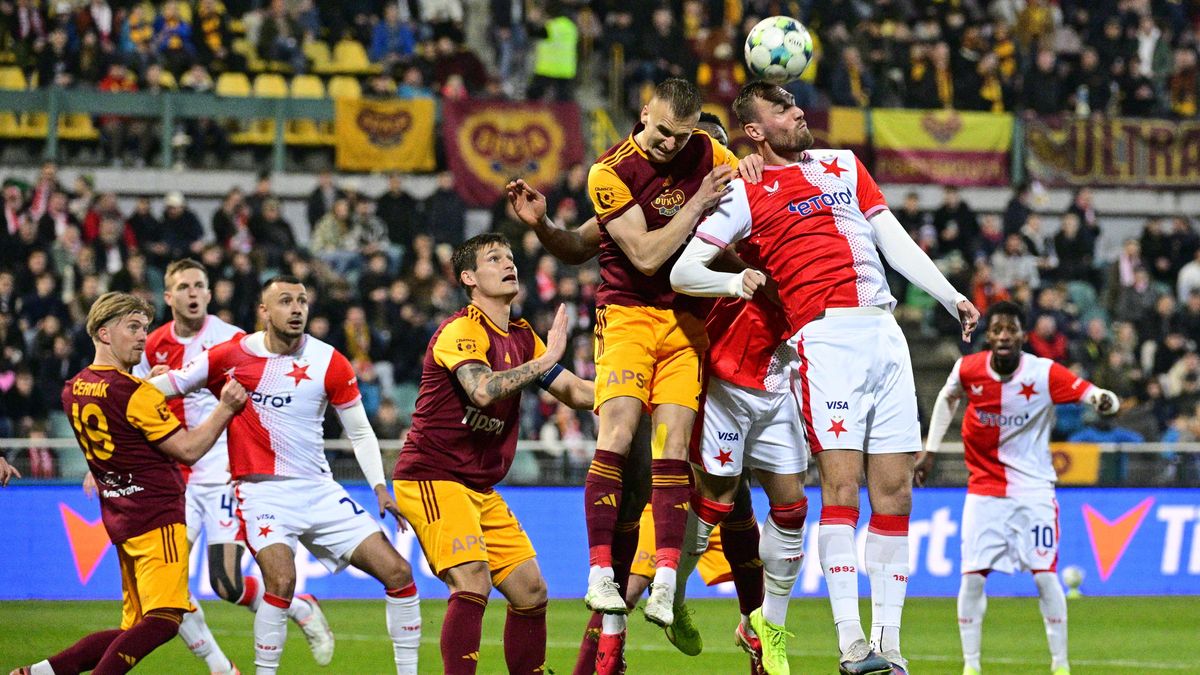 Komise schválila revoluční změny v pravidlech. Mají zrychlit tempo fotbalových zápasů