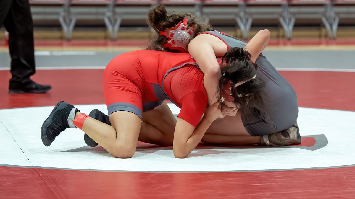 Strčila mi tam prsty! stěžuje si zápasnice na transgender soupeřku