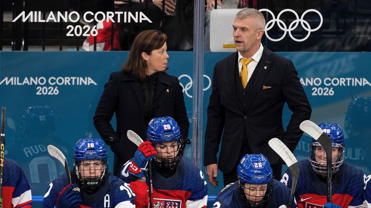 Tohle zklamání bude dlouho bolet. Byli jsme špatní, přiznal kouč hokejistek
