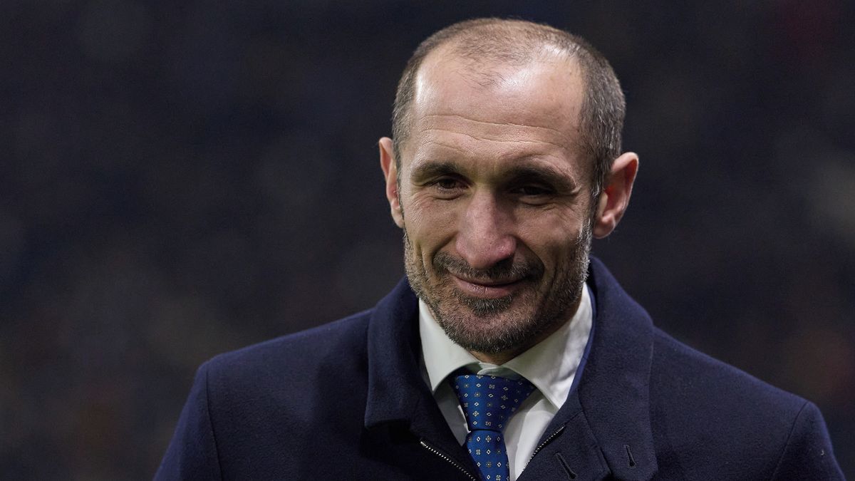 Šéf Juventusu Comolli i Chiellini dostali distanc za chování k rozhodčímu