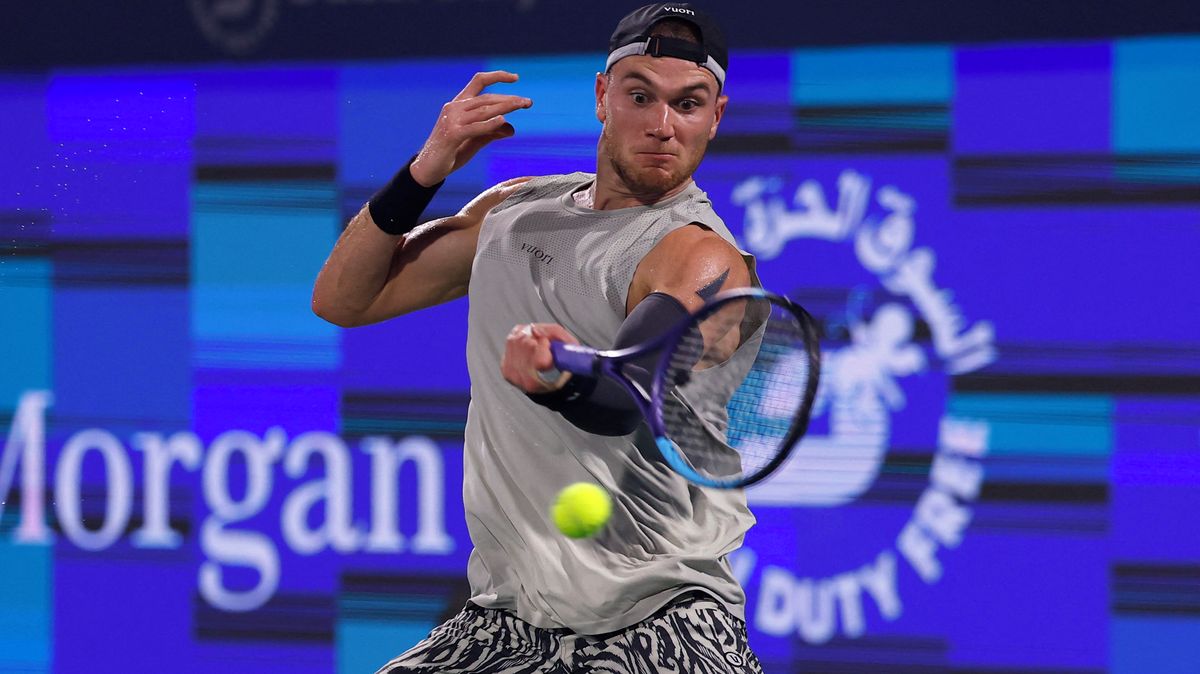 Draper se v Dubaji vrátil vítězně na okruh ATP